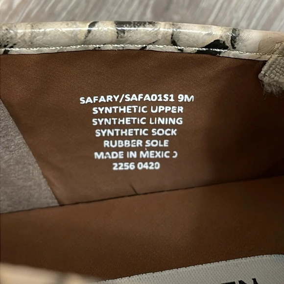 𝅺Steve Madden Safary Snakeskin Slip On Sneakers 9M - Picture 5 of 13